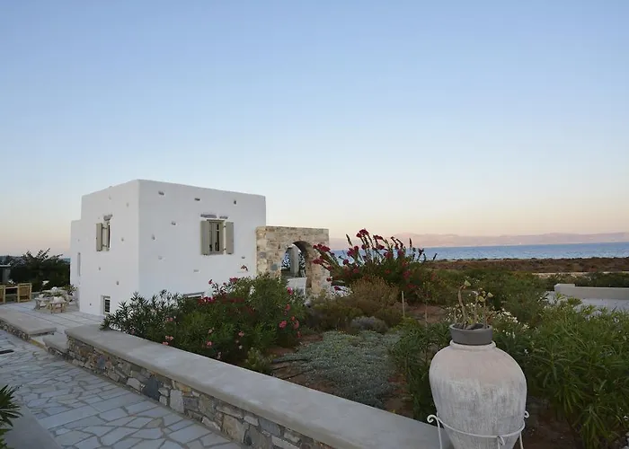 Golden Sea Chrisi Akti (Paros)